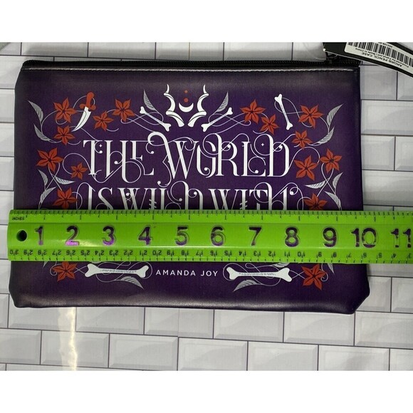 FairyLoot Arorb Pencil Case Holder The World Is Wild With Untamed Things - Picture 7 of 7